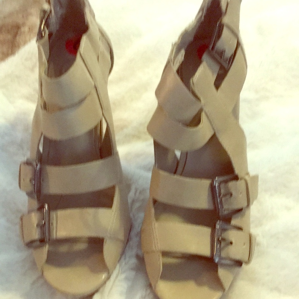 Platform high heel fun shoe